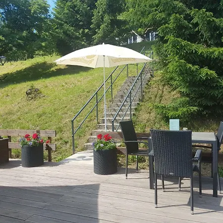 Olivin Hiker Huts Camping *