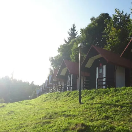 Kemp Olivin Hiker Huts *