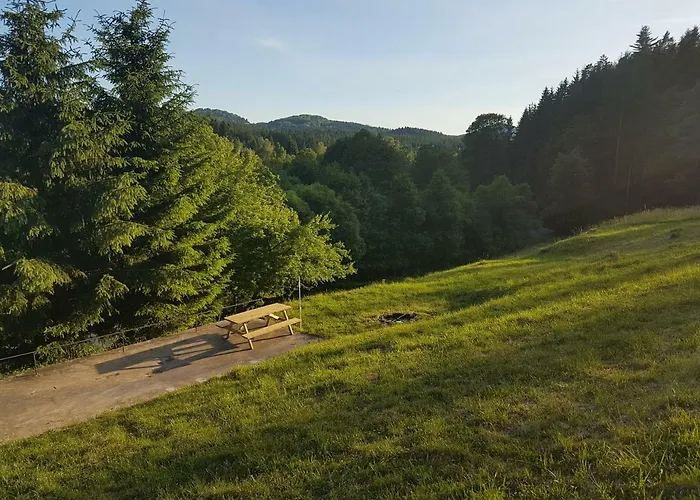 营地 Olivin Hiker Huts *