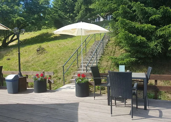 Olivin Hiker Huts 营地 *